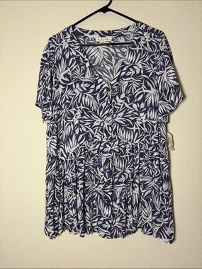 Indigo Rose blue and white floral button down short sleeve mini dress